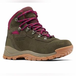 NWOT COLUMBIA NEWTON RIDGE WATERPROOF SHOES